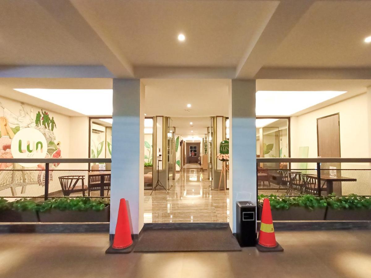 Lun Hotel Manado Dış mekan fotoğraf